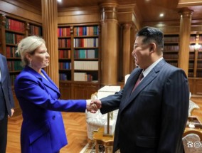 金正恩再次携女出席重要活动