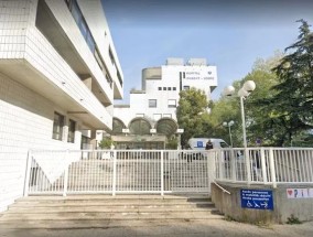 18岁的美国游客把刚出生的婴儿从酒店窗户扔出去，巴黎响起“尖叫声”